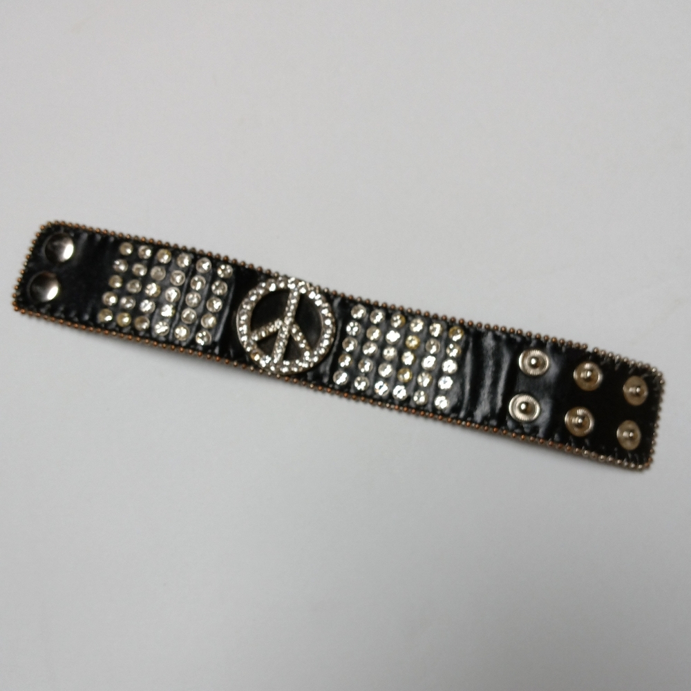 Black Rhinestone Peace Sign Wristband - Picture 2 of 14